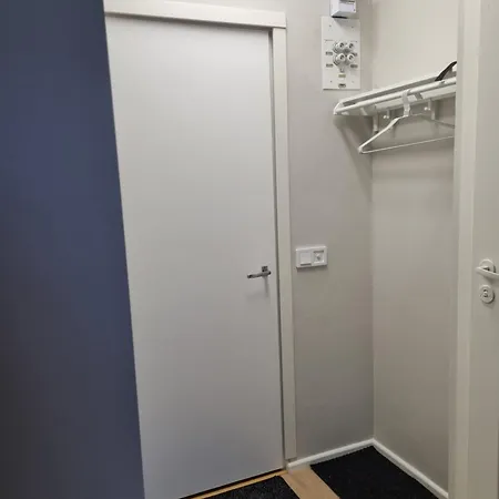 Kompakti Yksioe Numero 4 Pienkerrostalossa Apartament Pori