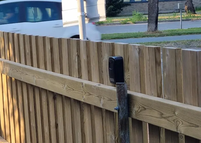 Lägenhet Kompakti Yksioe Numero 4 Pienkerrostalossa Björneborg